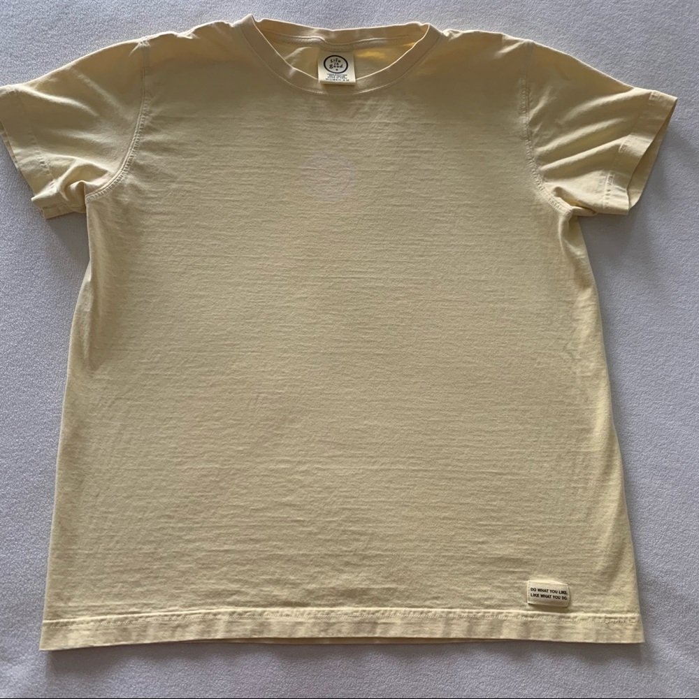 Life Is Good Yellow Logo T-shirt M